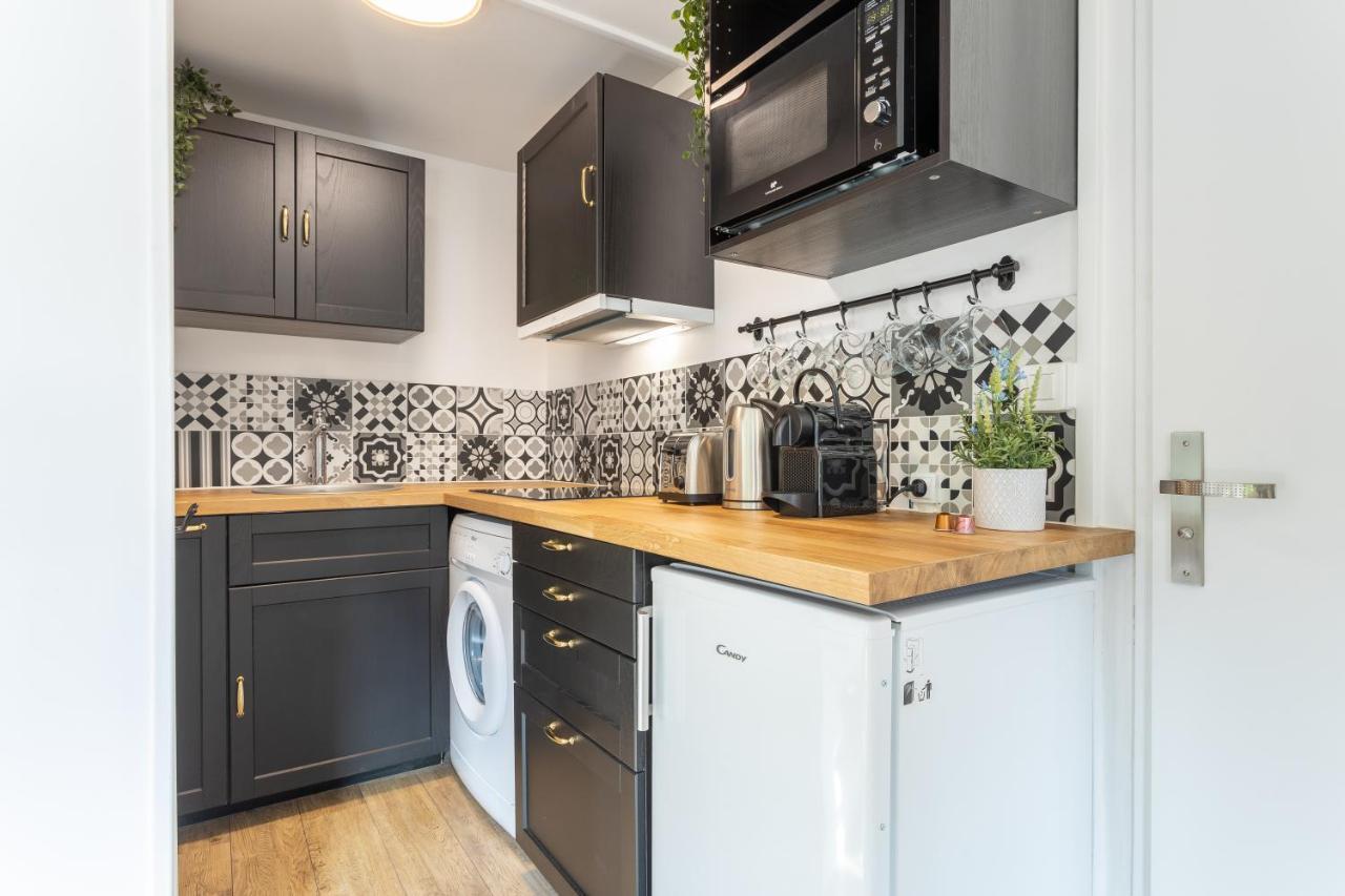 Le Grand Parilly Apartment Bron Exterior photo